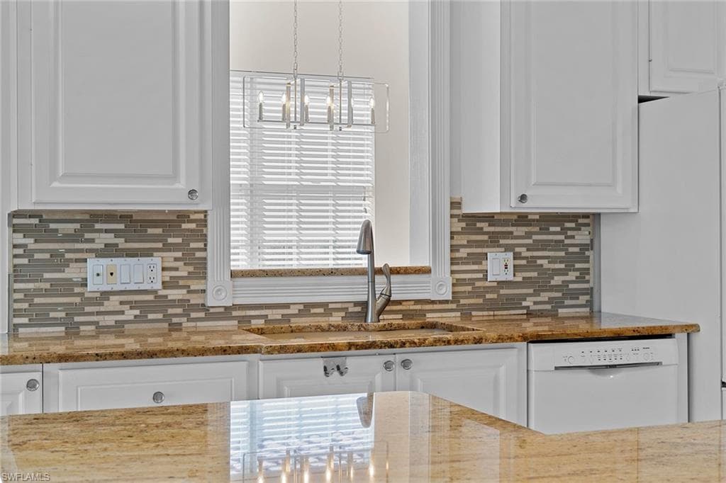 3128 Dominica WAY, NAPLES FL 34119-7