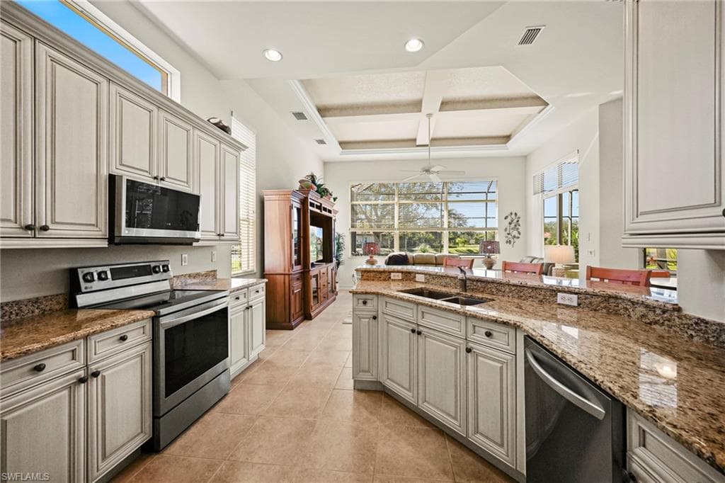 12592 Grandezza CIR, ESTERO FL 33928-3