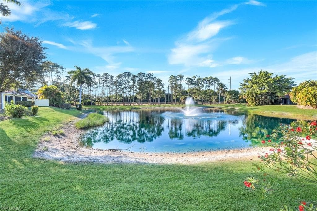 1201 Jardin DR, NAPLES FL 34104-33