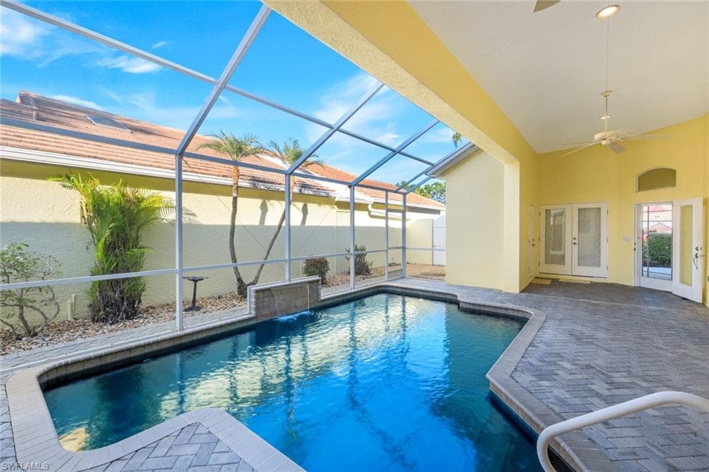 1201 Jardin DR, NAPLES FL 34104-30