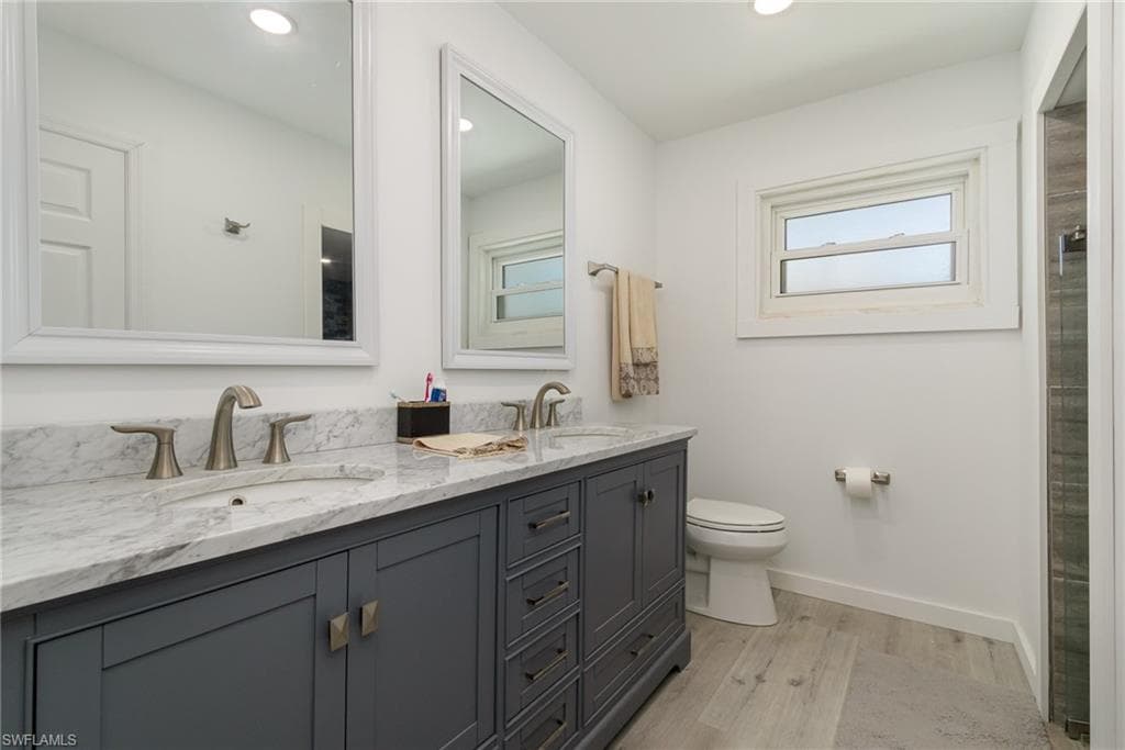 240 Driftwood LN, FORT MYERS BEACH FL 33931-18