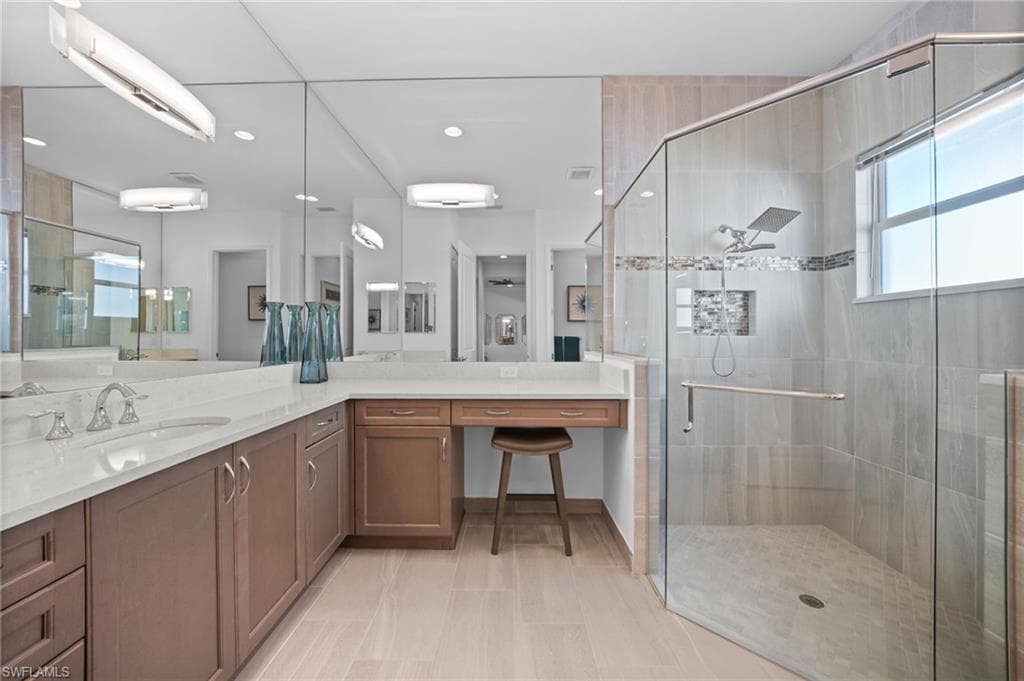 28471 Montecristo LOOP-26