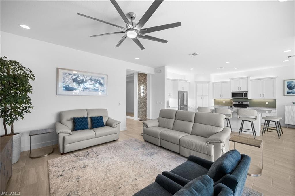 28471 Montecristo LOOP-17