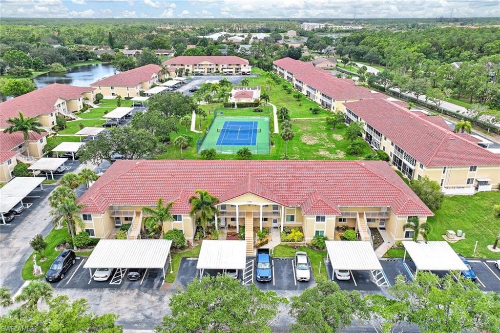 192 Furse Lakes CIR # H11, NAPLES FL 34104-23