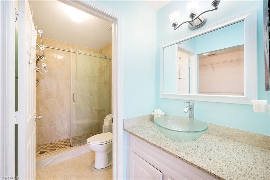 192 Furse Lakes CIR # H11, NAPLES FL 34104-18