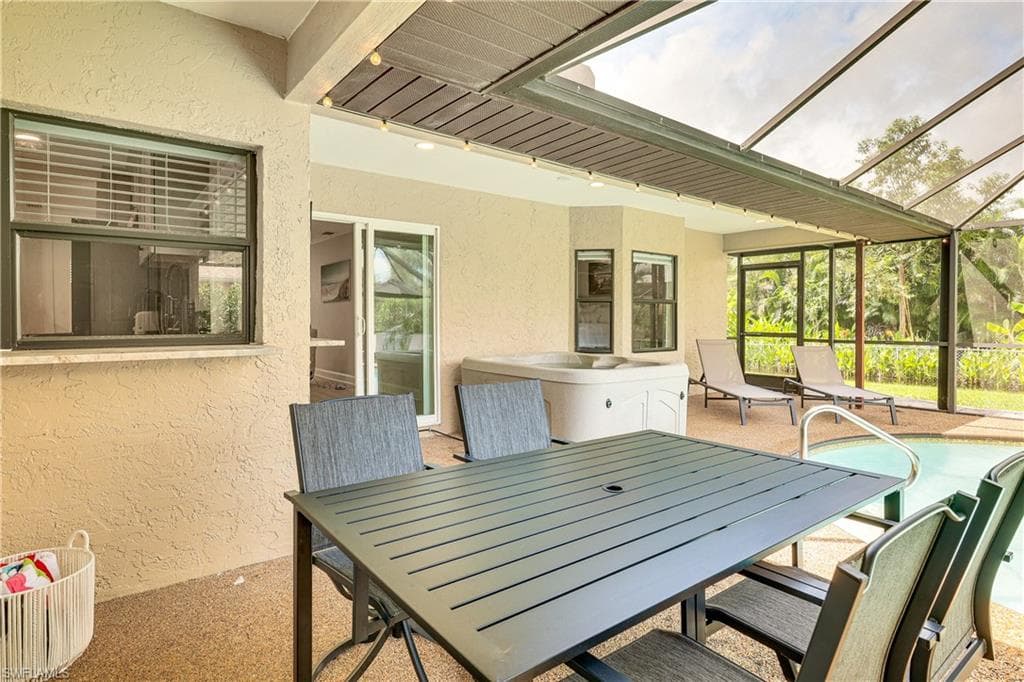 6030 Perthshire LN, FORT MYERS FL 33908-27