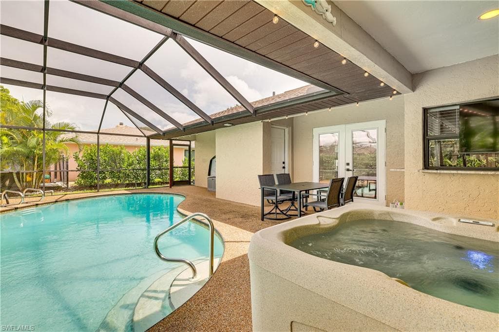 6030 Perthshire LN, FORT MYERS FL 33908-29