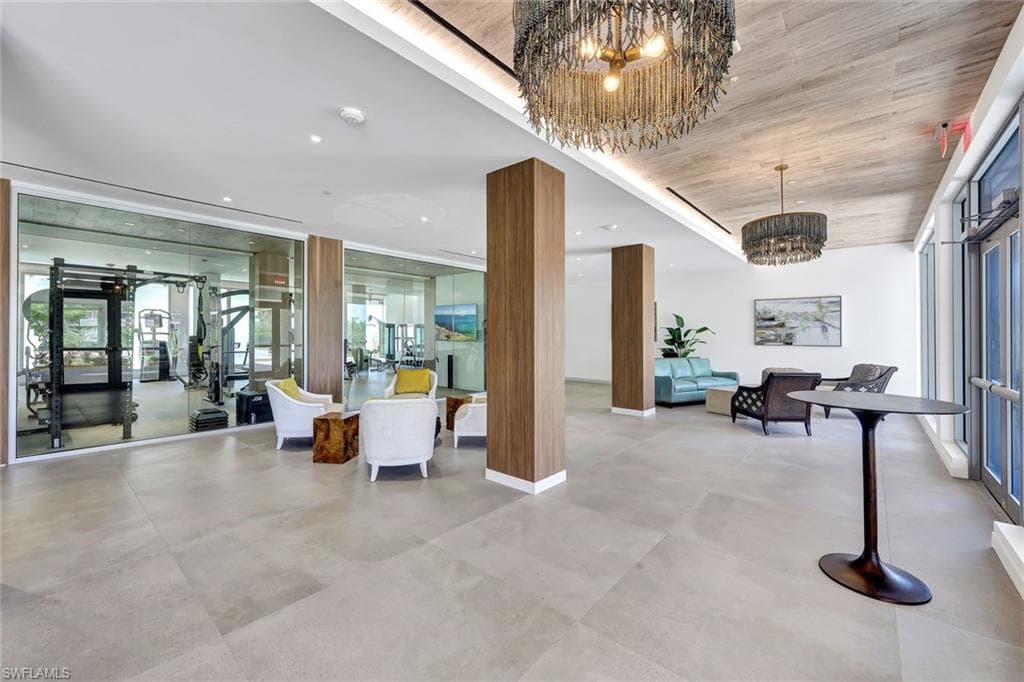 320 Seaview CT # 804, MARCO ISLAND FL 34145-29