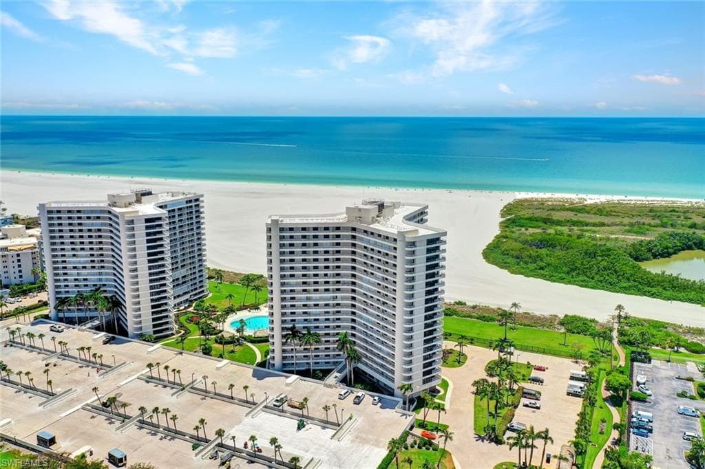 320 Seaview CT # 804, MARCO ISLAND FL 34145-28