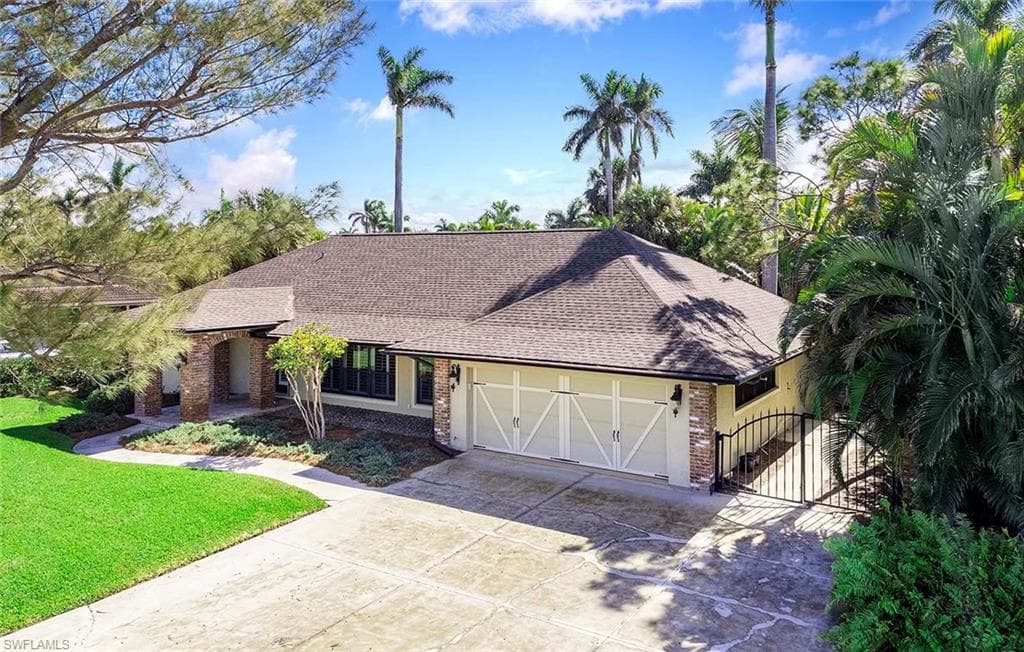 5657 Shaddelee LN W, FORT MYERS FL 33919-16