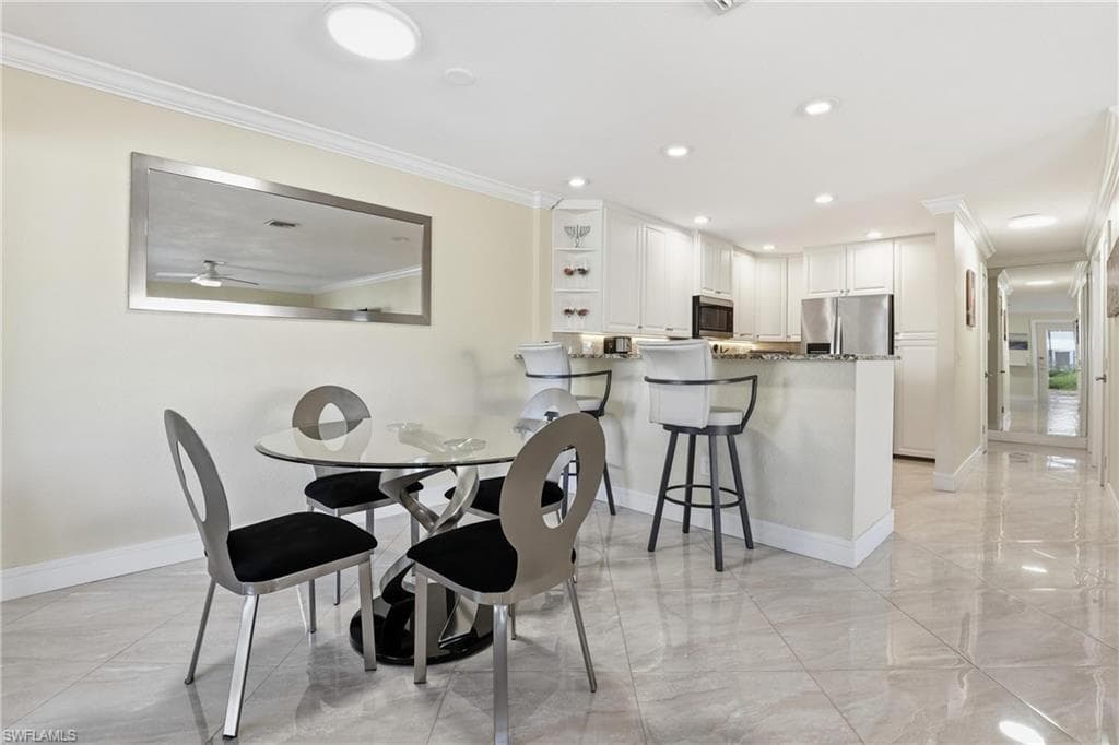 1519 Chesapeake AVE # 5, NAPLES FL 34102-17