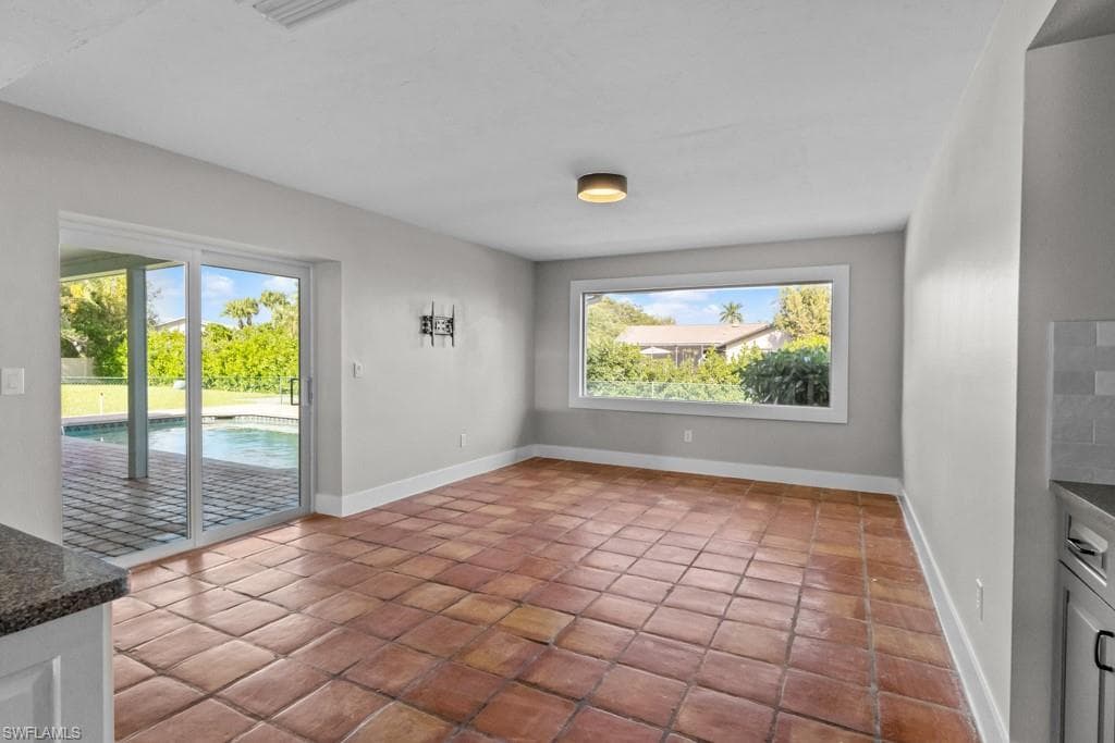 1384 Burgundy DR, FORT MYERS FL 33919-5