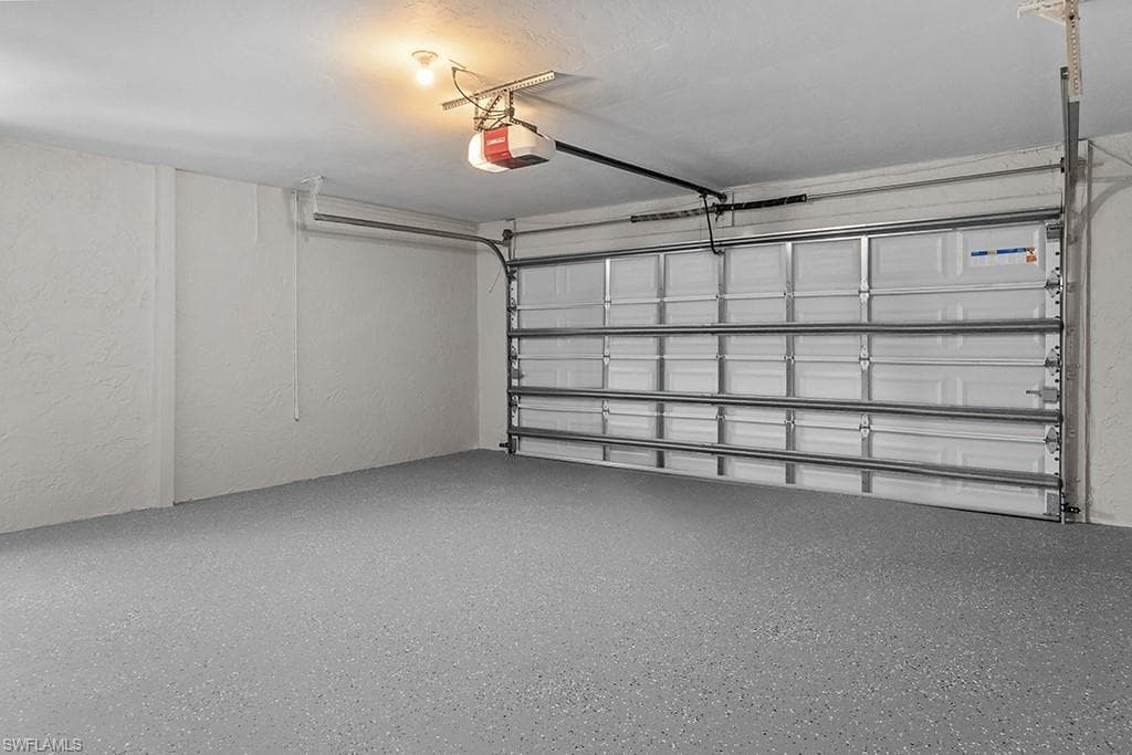 1384 Burgundy DR, FORT MYERS FL 33919-45