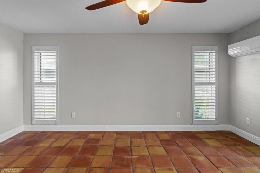 1384 Burgundy DR, FORT MYERS FL 33919-19