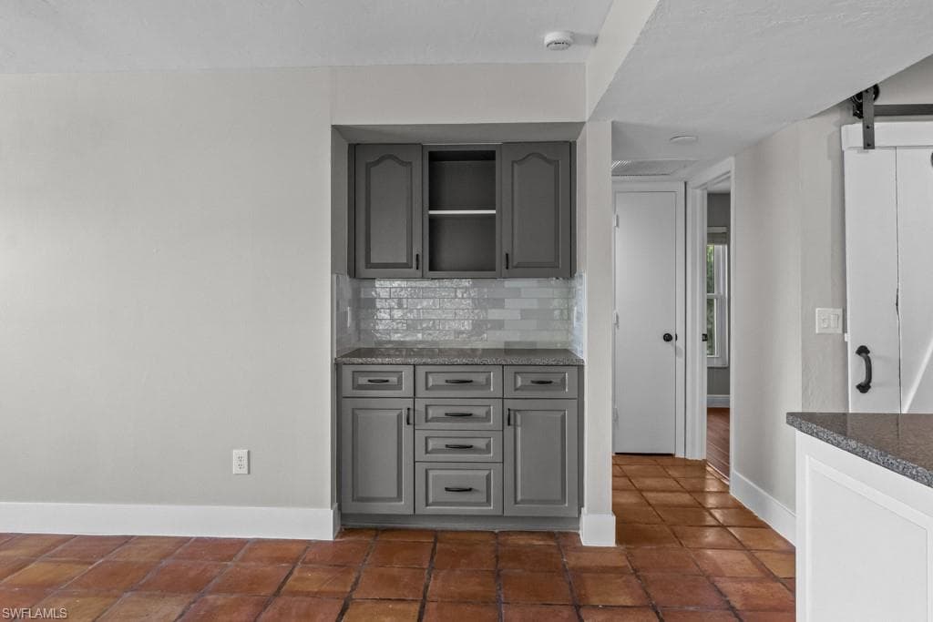 1384 Burgundy DR, FORT MYERS FL 33919-10