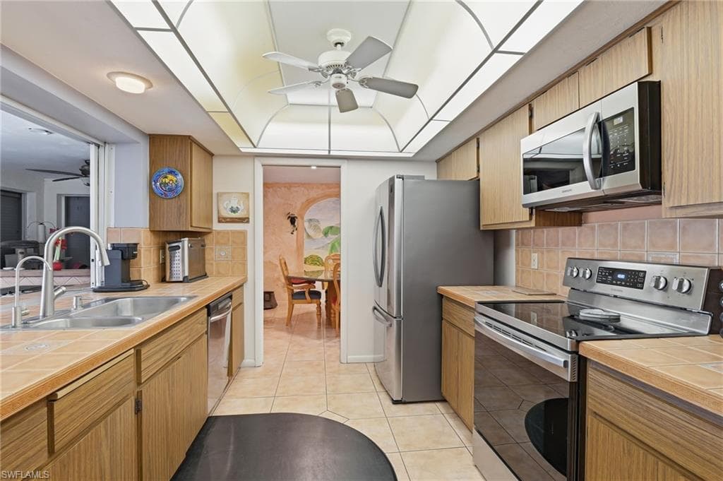 4096 Skyway DR # 42, NAPLES FL 34112-19