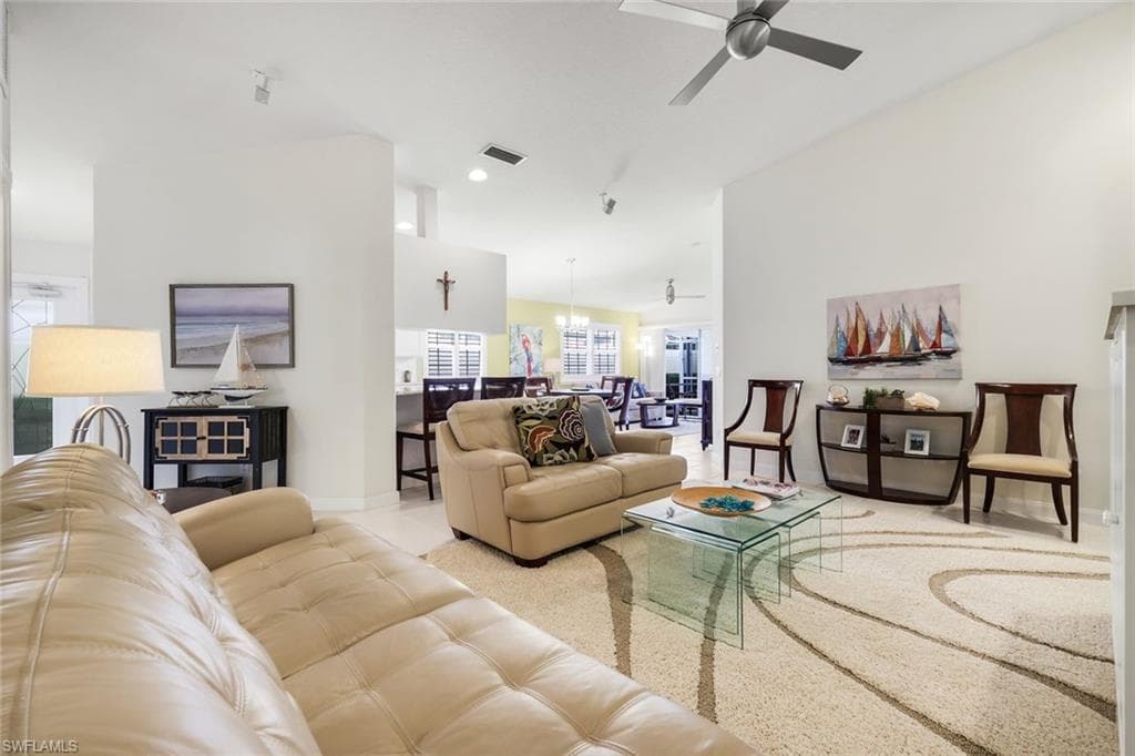5058 Kingston WAY, NAPLES FL 34119-8
