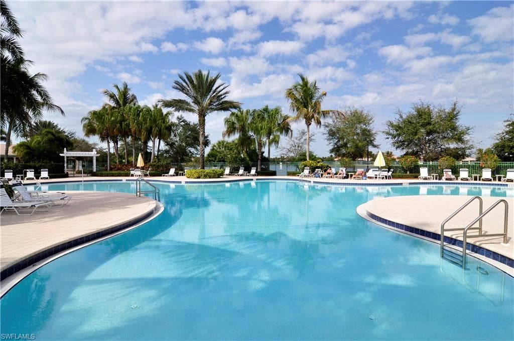 5058 Kingston WAY, NAPLES FL 34119-37