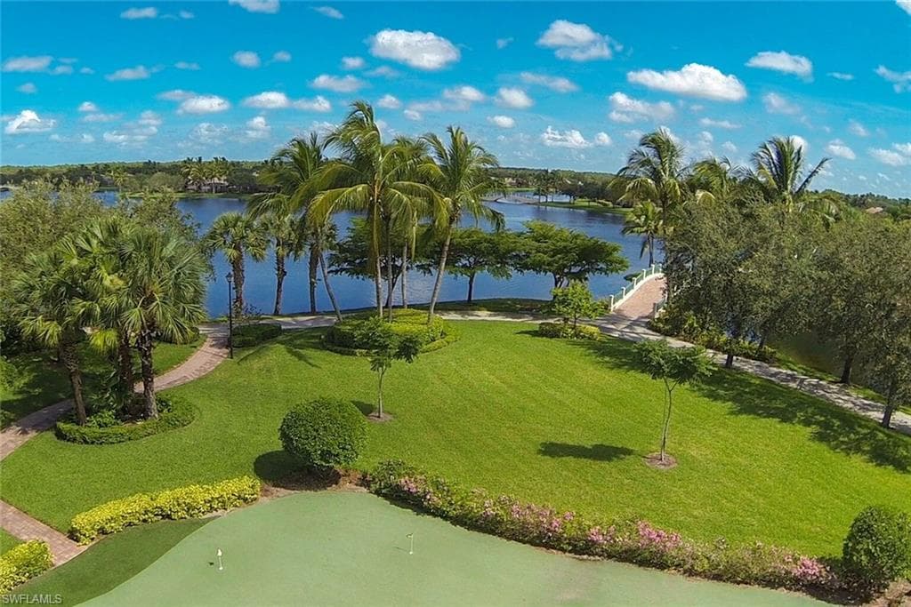 5058 Kingston WAY, NAPLES FL 34119-39