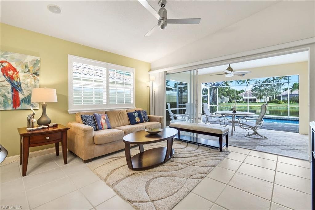 5058 Kingston WAY, NAPLES FL 34119-7