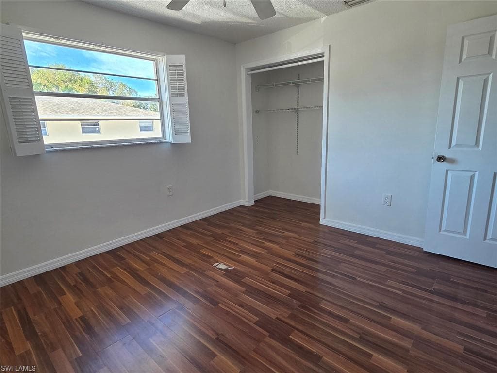 3325 Airport RD N # G7, NAPLES FL 34105-7