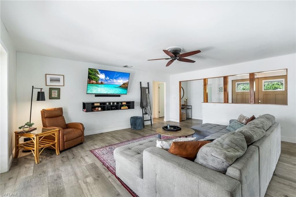 79 Constitution DR, NAPLES FL 34112-12