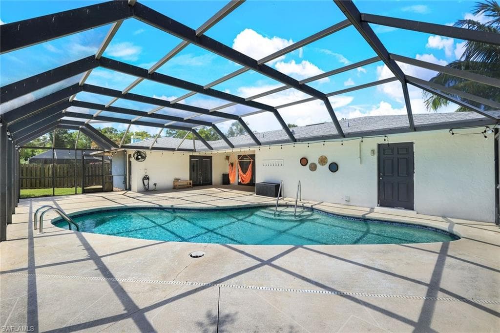 79 Constitution DR, NAPLES FL 34112-2