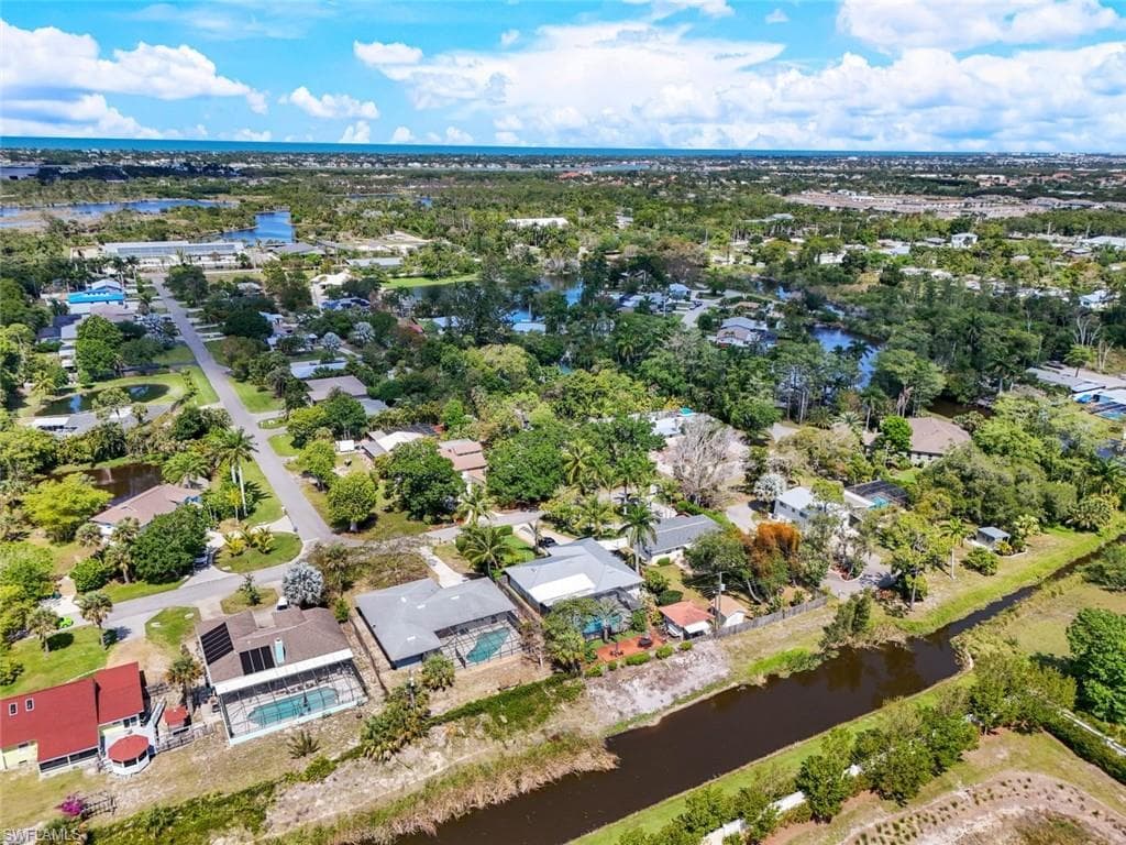 79 Constitution DR, NAPLES FL 34112-35