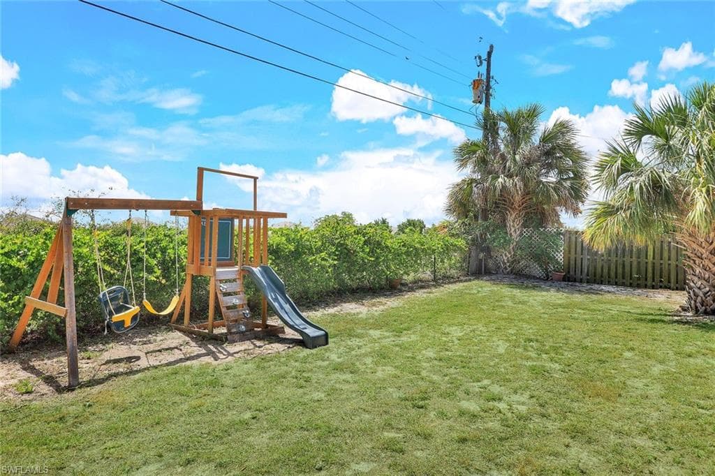 79 Constitution DR, NAPLES FL 34112-29