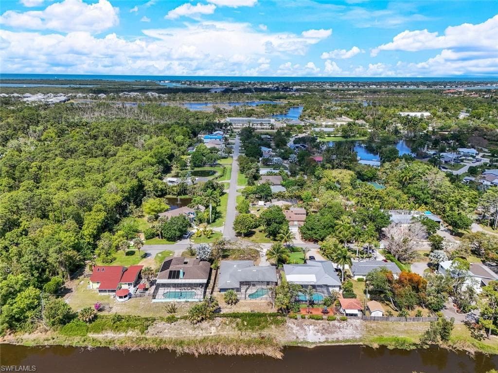 79 Constitution DR, NAPLES FL 34112-37