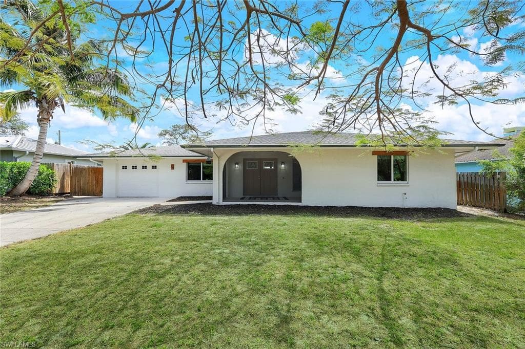 79 Constitution DR, NAPLES FL 34112-7