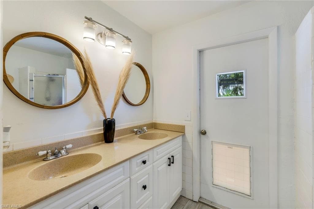 79 Constitution DR, NAPLES FL 34112-20