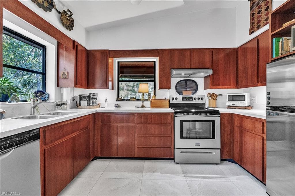 8056 SW Horse Creek RD, ARCADIA FL 34266-25