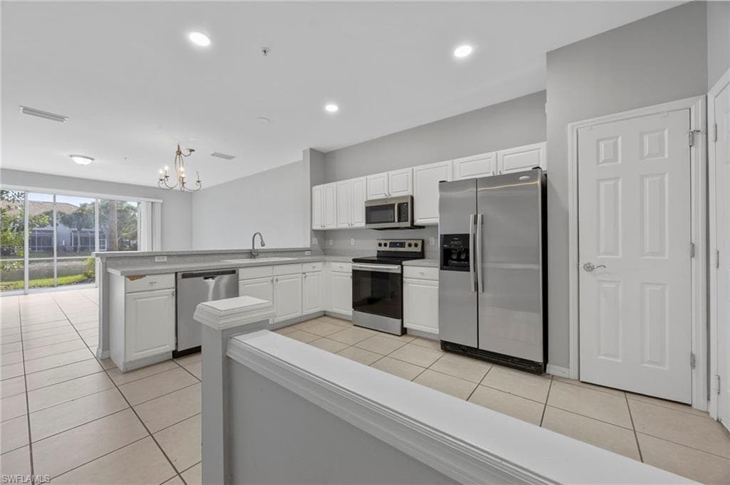 15930 Marcello CIR # 242, NAPLES FL 34110-3