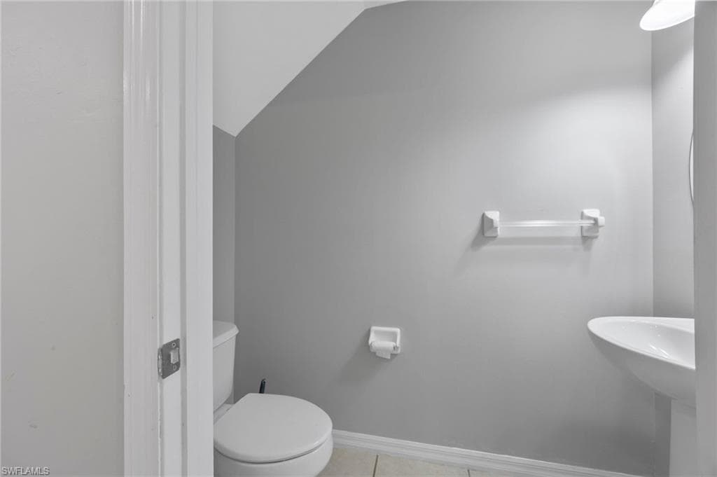 15930 Marcello CIR # 242, NAPLES FL 34110-4
