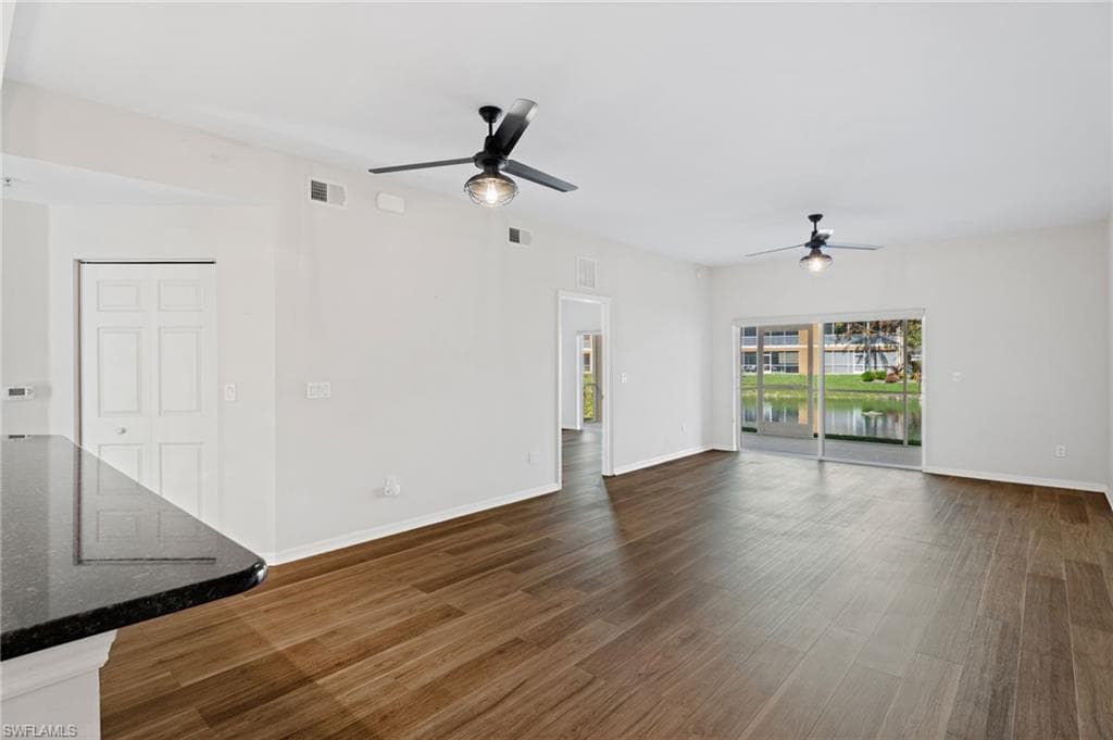 1076 Winding Pines CIR # 101, CAPE CORAL FL 33909-9