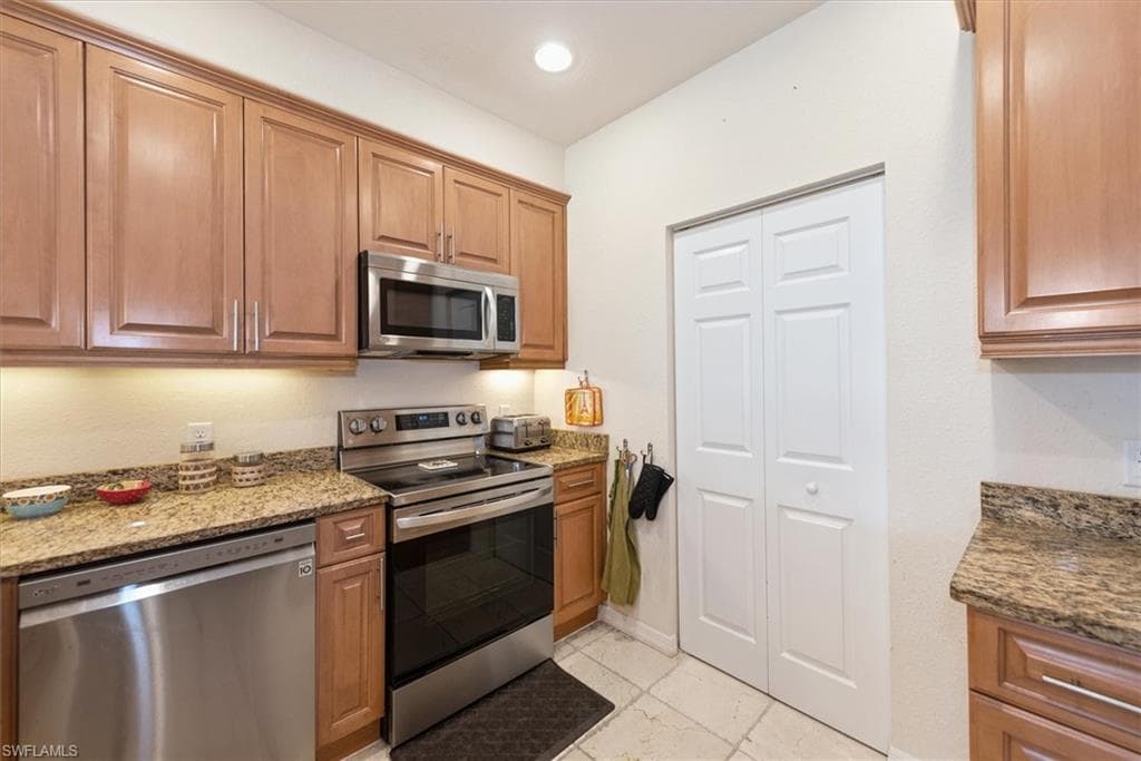 13170 Bella Casa CIR # 182, FORT MYERS FL 33966-9