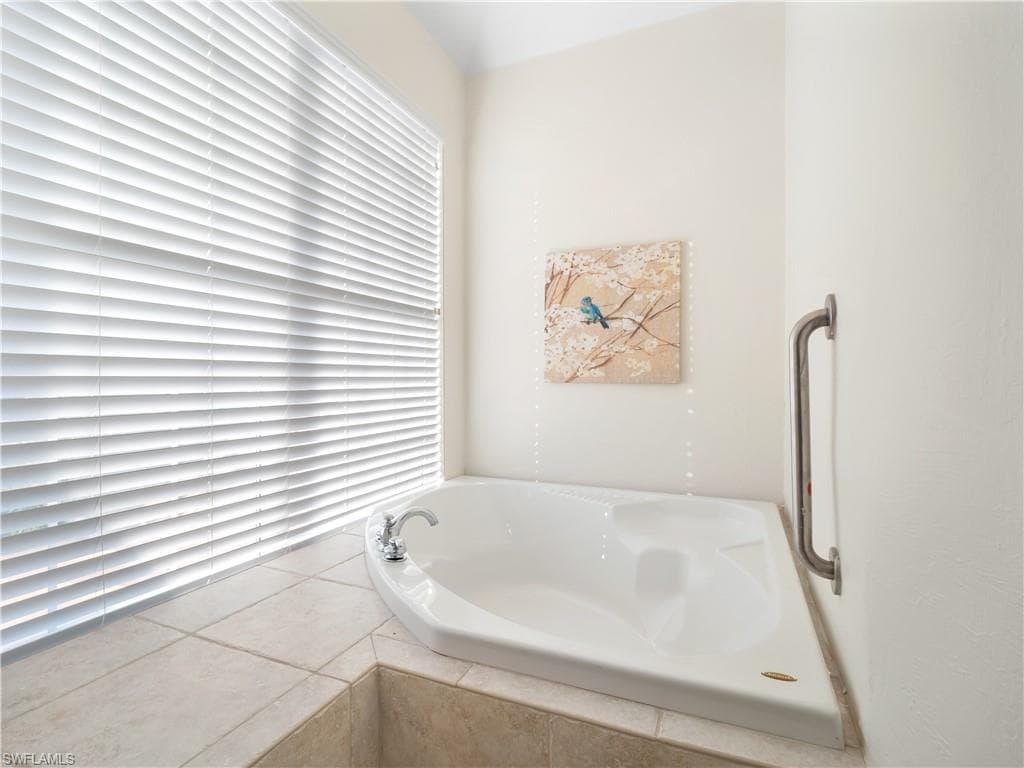 17539 Boat Club DR, FORT MYERS FL 33908-30