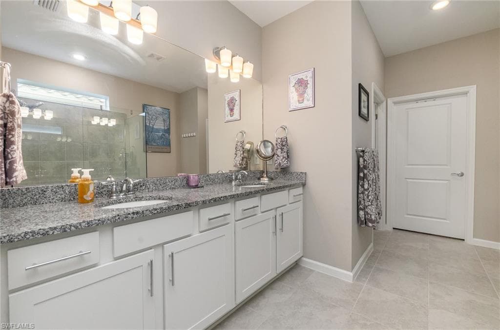 7079 Chapel Creek LN, NORTH FORT MYERS FL 33917-7