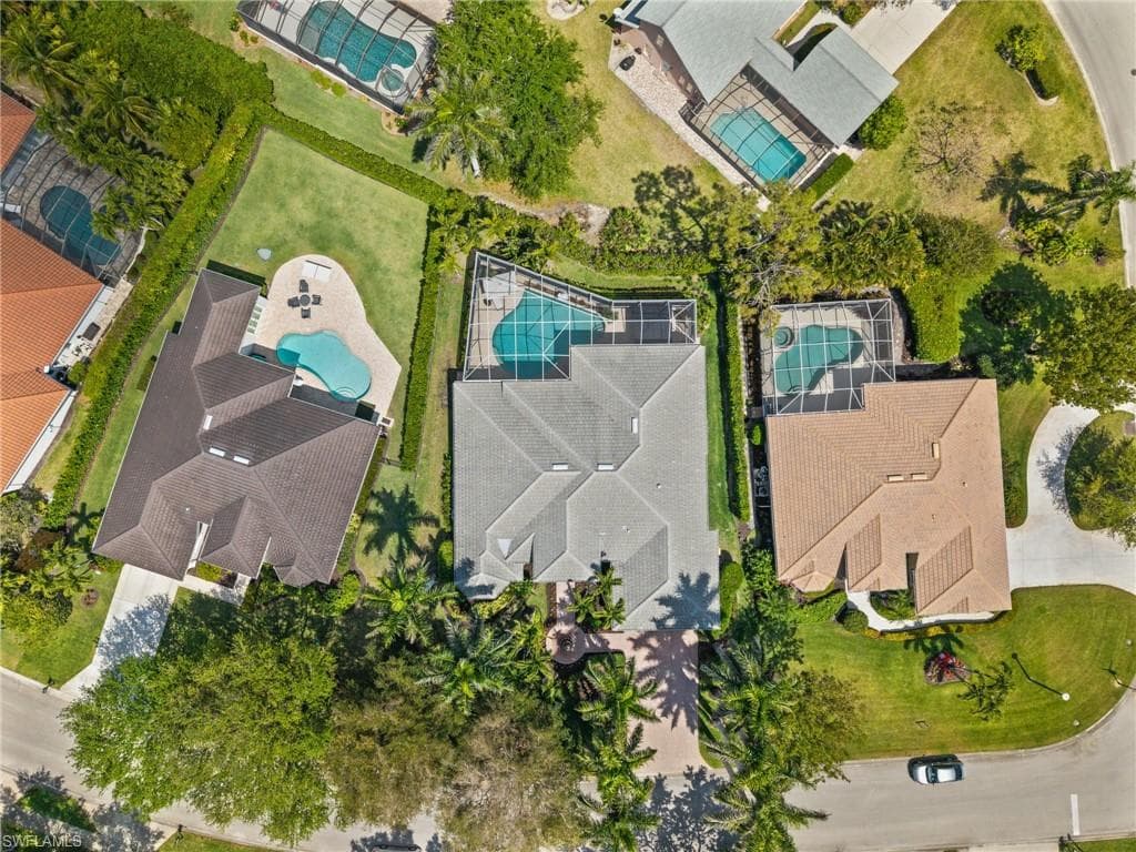 6898 Mill Run CIR, NAPLES FL 34109-1