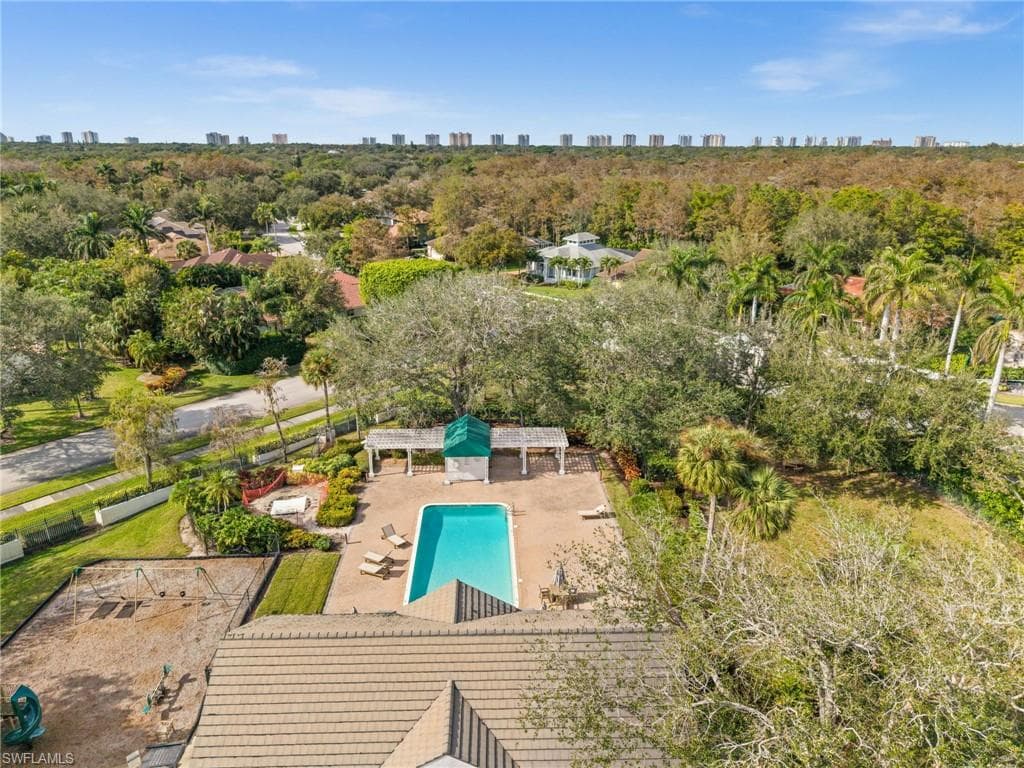 6898 Mill Run CIR, NAPLES FL 34109-41