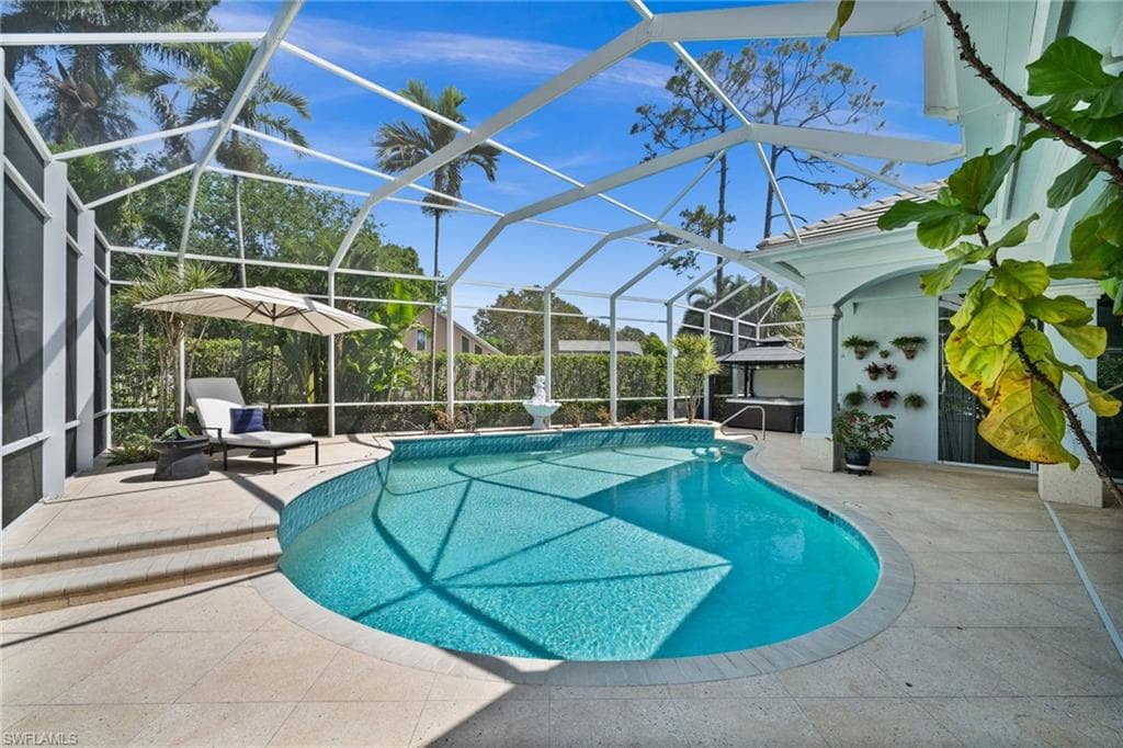 6898 Mill Run CIR, NAPLES FL 34109-33