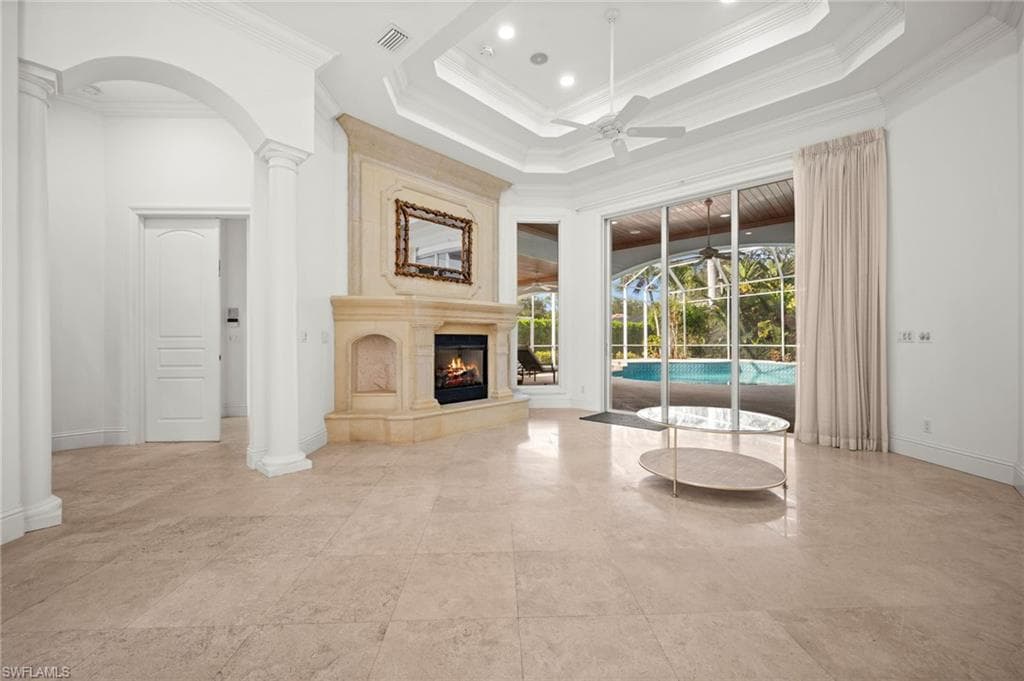 6898 Mill Run CIR, NAPLES FL 34109-28