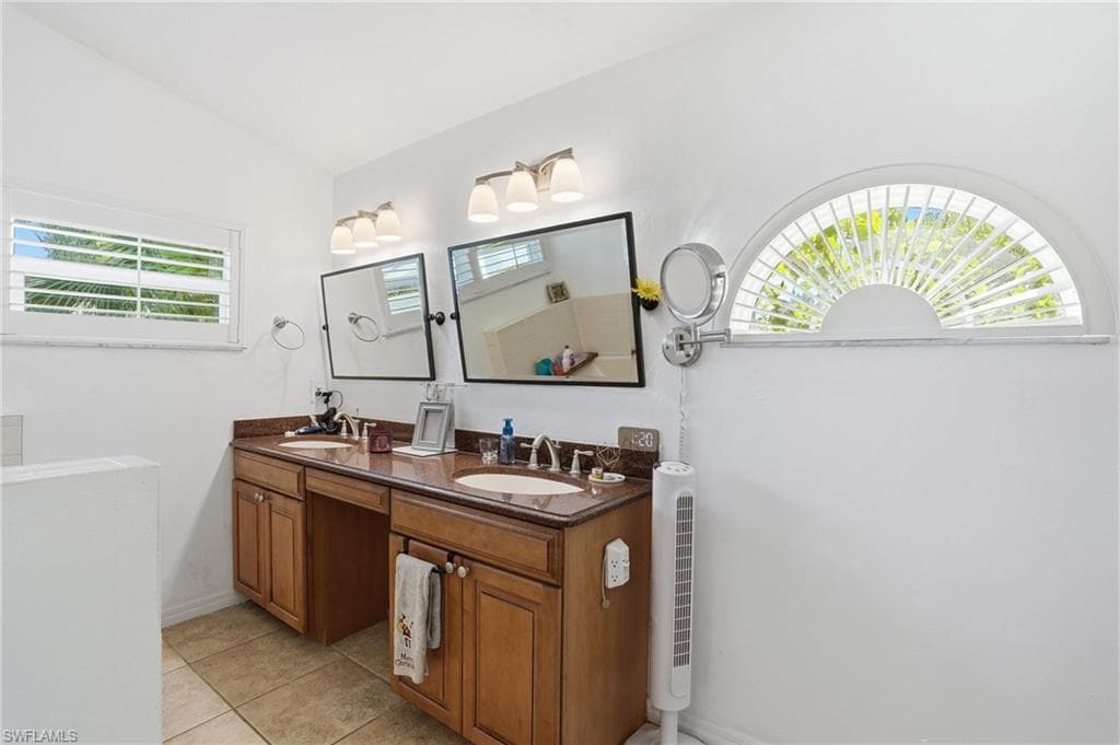 1231 Westfield DR, FORT MYERS FL 33919-26