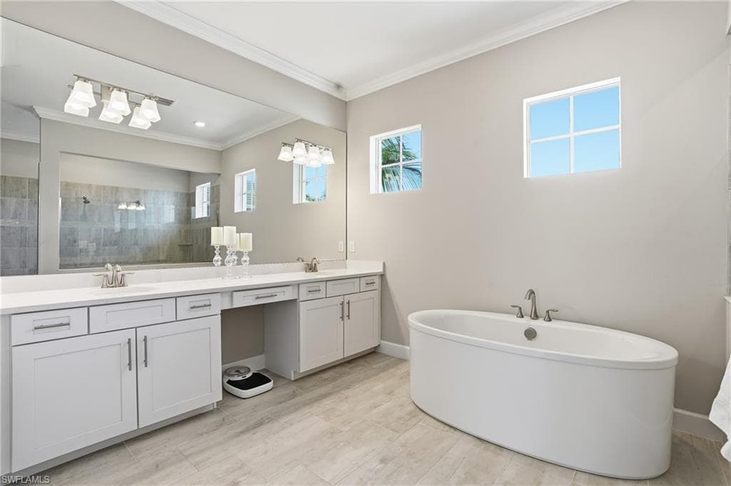 18653 Wildblue BLVD, FORT MYERS FL 33913-26