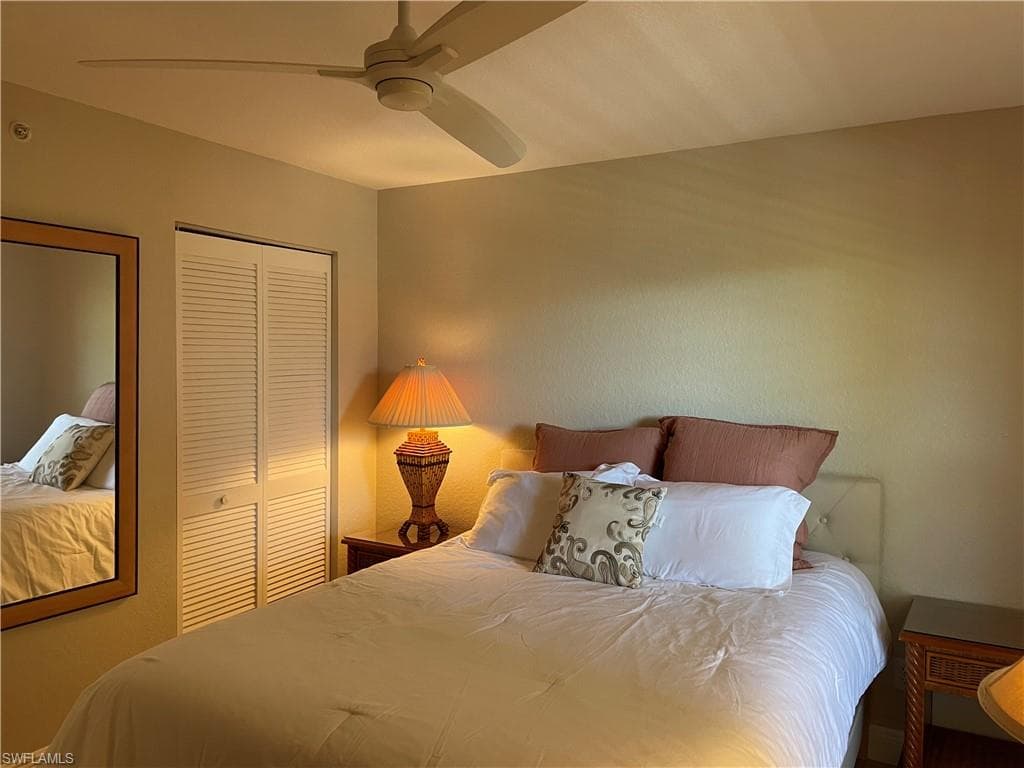 9640 Victoria LN # 305, NAPLES FL 34109-13