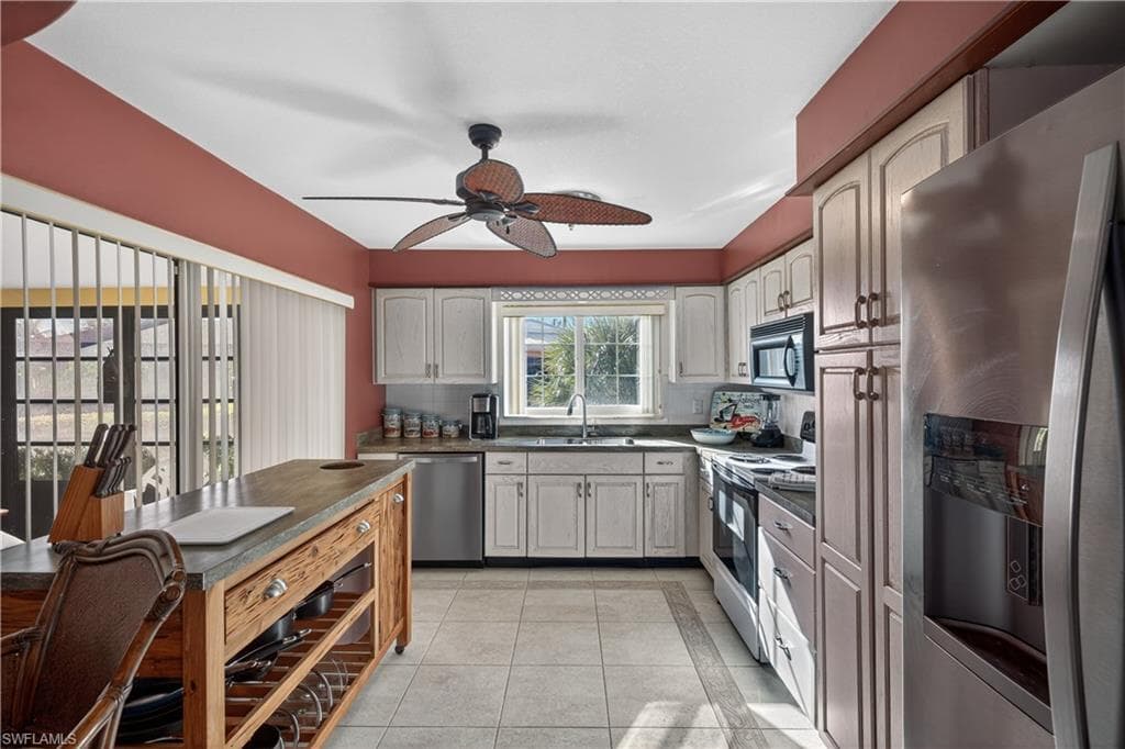 15321 Christine WAY, FORT MYERS FL 33908-22