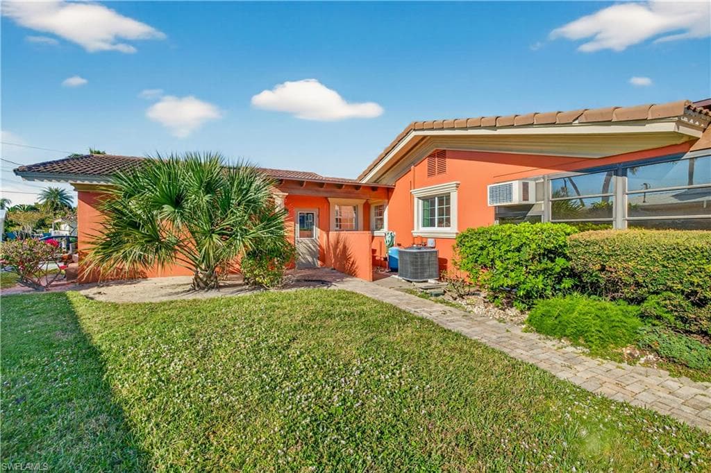 15321 Christine WAY, FORT MYERS FL 33908-30