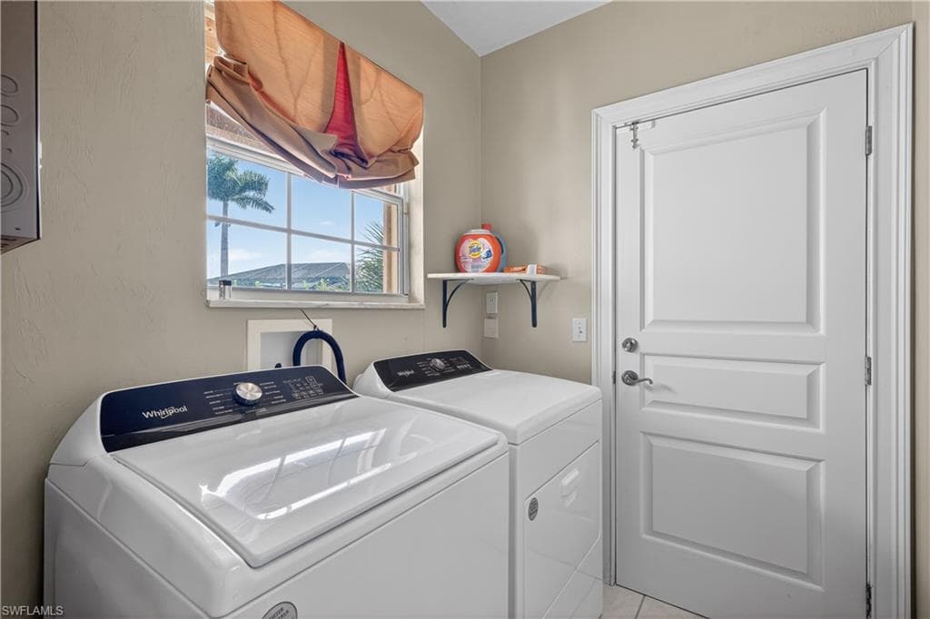 15321 Christine WAY, FORT MYERS FL 33908-28