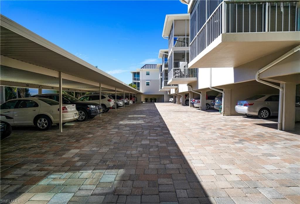 536 12th AVE S # 536, NAPLES FL 34102-31